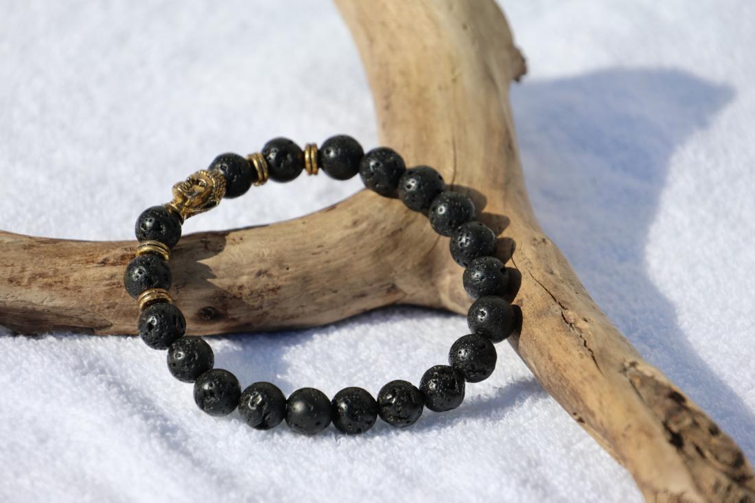Bracelet Lave Bouddha doré