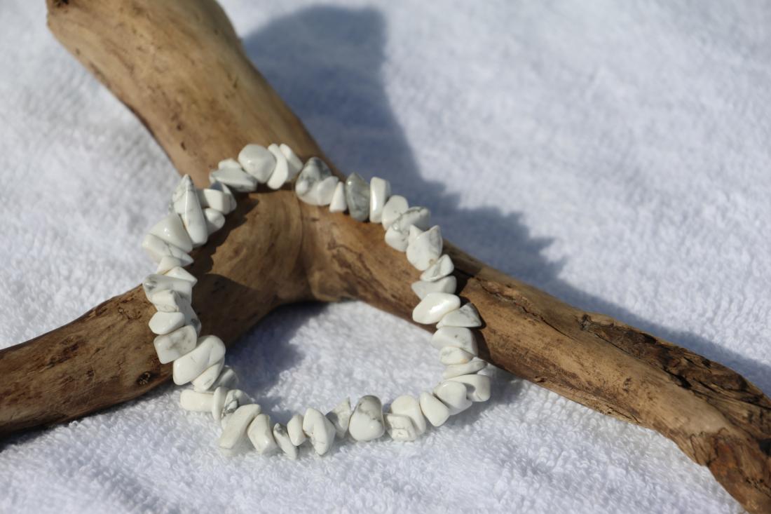 "Test" Bracelet Howlite Magnésite